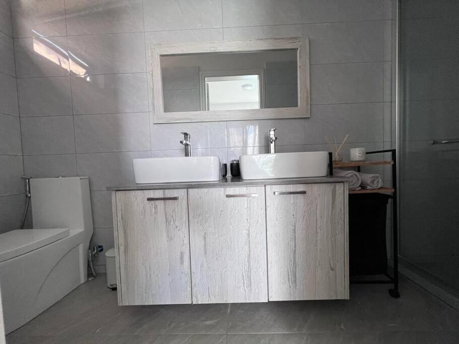Top-Floor Modern 3Bd Penthouse With Beautiful Mountain View Terrace - 5 Min Walk To Beach Flic en Flac Exterior photo