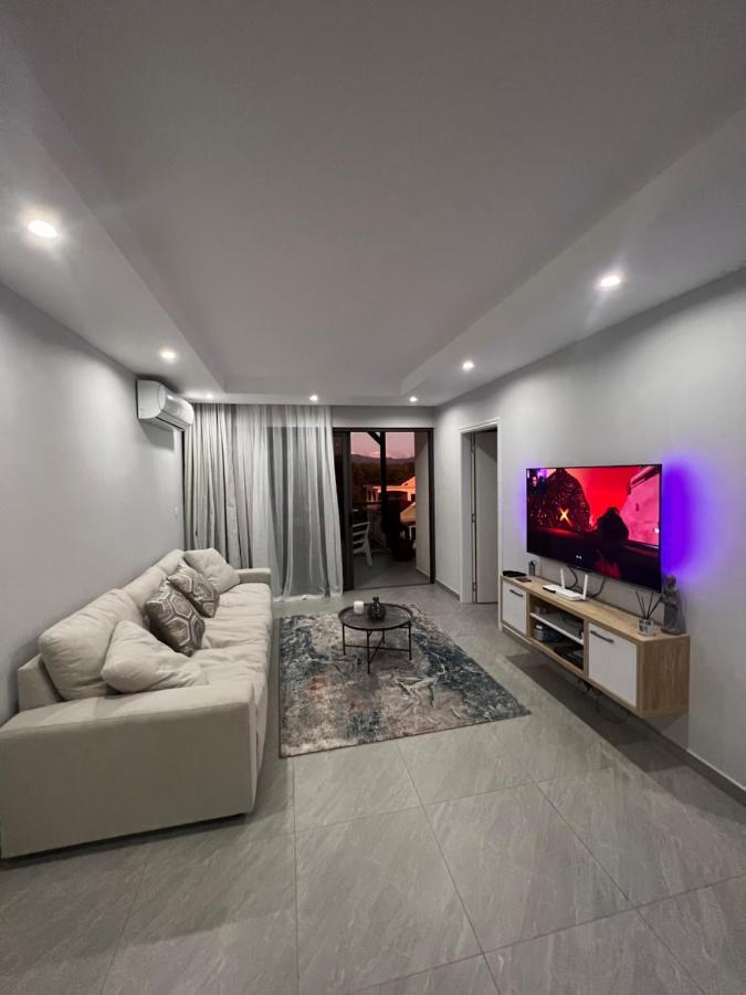 Top-Floor Modern 3Bd Penthouse With Beautiful Mountain View Terrace - 5 Min Walk To Beach Flic en Flac Exterior photo